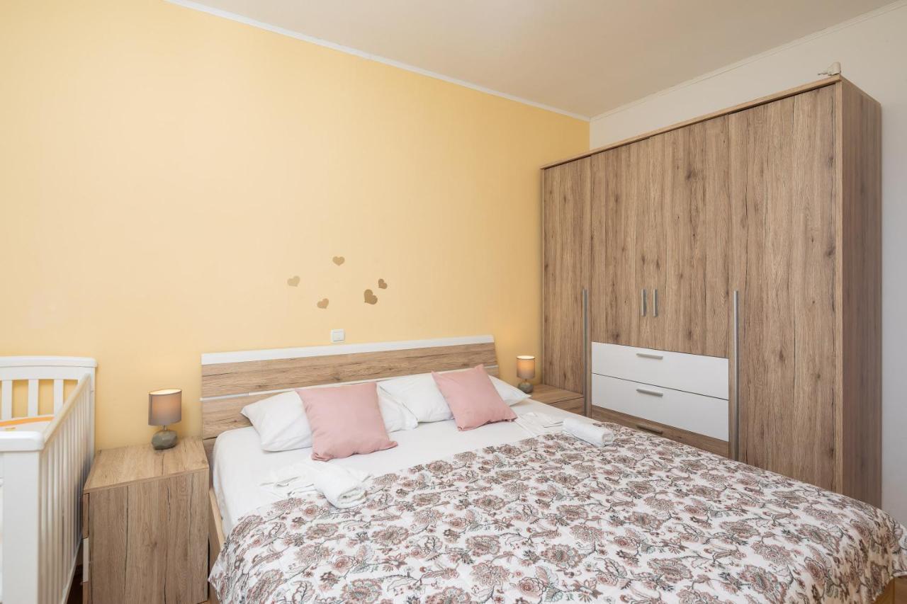 Blue Bliss Apartments Stanici Екстериор снимка